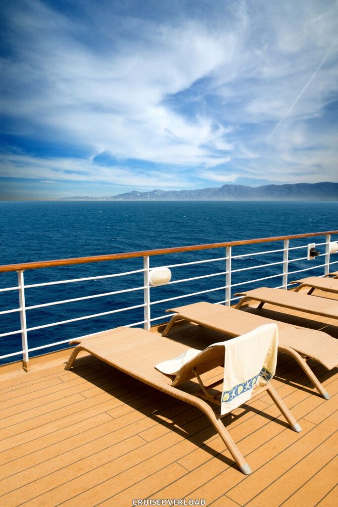 can you drink at 18 on a cruise