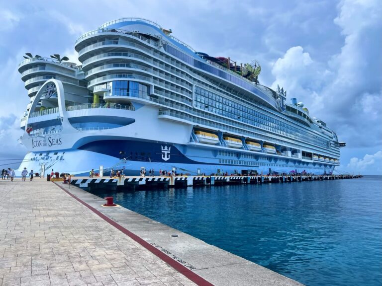 13 Signs You’re Officially a Cruise Addict (and Proud of It!)